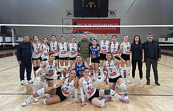 Elazığ Belediyespor, filede emin adımlarla ilerliyor