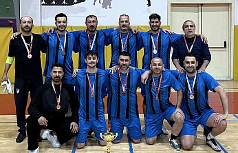 Elazığ Belediyespor Futsal Takımı şampiyon oldu