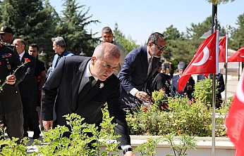 Elazığ'da 15 Temmuz programları Şehitlik ziyaretiyle başladı