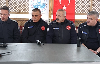 Elazığ'da 32 yılın ardından son telsiz anonsunu yaparak emekli oldu