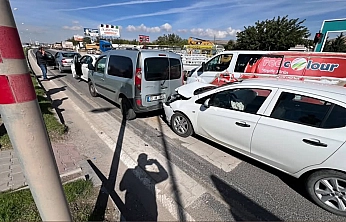 Elazığ'da 4 araçlı zincirleme kaza