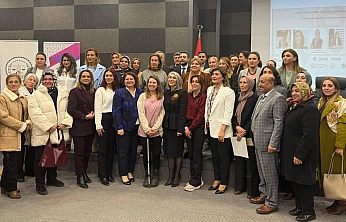 Elazığ'da 5 Aralık Kadın Hakları Günü paneli düzenlendi