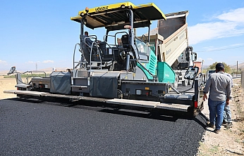 Elazığ'da asfalt çalışmaları devam ediyor