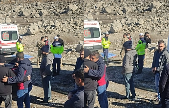Elazığ'da baraj suyuna düşen otomobildeki bir kişi hayatını kaybetti