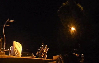 Elazığ'da bunaltıcı sıcağın ardından gece kuvvetli rüzgar etkili oldu