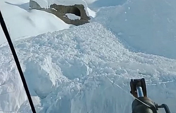 Elazığ'da çığ düşen Tirnik Geçidi ulaşıma açıldı