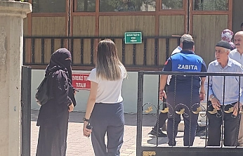 Elazığ'da Cuma namazı çıkışında dilencilere zabıta operasyonu