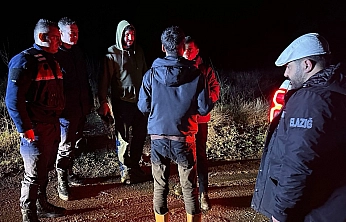 Elazığ'da dağlık alanda mahsur kalan çoban ve 200 küçükbaş hayvanı kurtarıldı