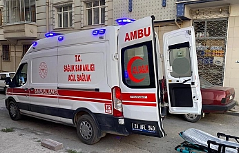 Elazığ'da dehşet: Kadın kendi boğazını kesti