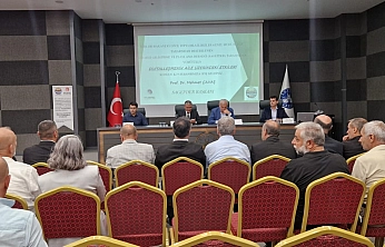 Elazığ'da dijitalleşmenin aile üzerindeki etkileri konferansı düzenlendi