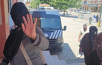 Elazığ'da dilenci şebekesine zabıta operasyonu: Kameralara el sallayıp oynayarak girdiler