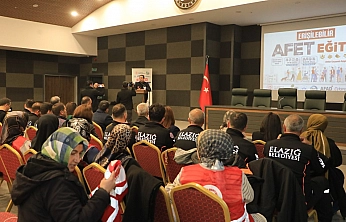 Elazığ'da 'Erişilebilir Afet Eğitimi Projesi'nin söyleşi ve sertifika programı yapıldı