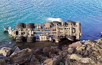 Elazığ'da facia! Beton mikseri göle uçtu