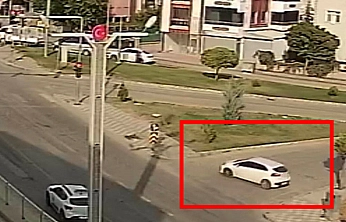 Elazığ'da faciadan dönüldü: El freni çekilmeyen araç tarlaya uçtu