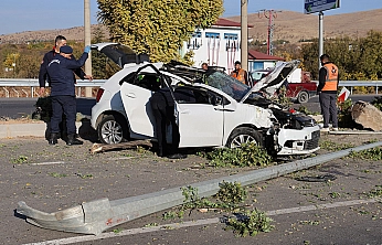 Elazığ'da feci kaza: 2'i ağır 6 yaralı