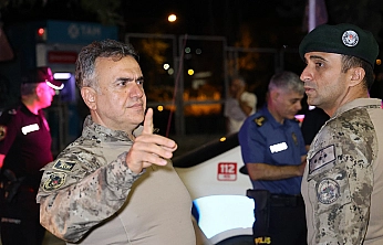 Elazığ'da geniş kapsamlı asayiş uygulaması: Yüzlerce araç ve işletme denetlendi