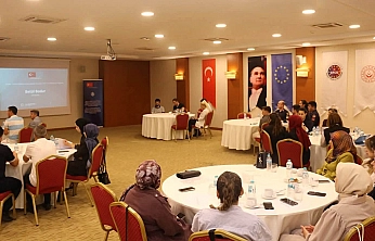 Elazığ'da kadına yönelik şiddetle mücadele toplantısı
