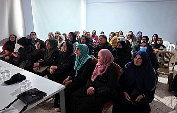 Elazığ'da kadınlar meme kanserine yönelik bilgilendirildi