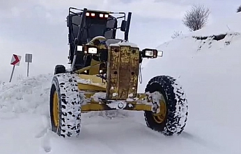 Elazığ'da kapalı 320 köy yolunda çalışmalar sürüyor