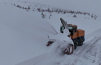 Elazığ'da karla mücadele aralıksız sürüyor