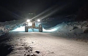 Elazığ'da karla mücadele çalışmaları sürüyor