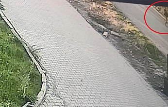 Elazığ'da kayıp çocuğun son görüntüleri güvenlik kamerasına yansıdı