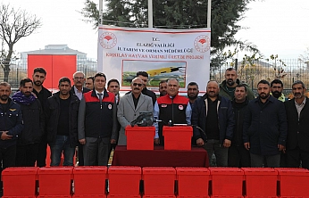 Elazığ'da küçükbaş üreticilere kırkım makinası desteği