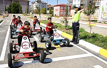 Elazığ'da Öğrencilere Trafik Güvenliği Eğitimi verildi