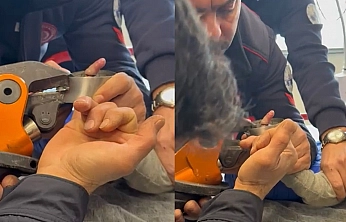 Elazığ'da parmağı çelik küllüğe sıkışan bebeğin imdadına itfaiye yetişti