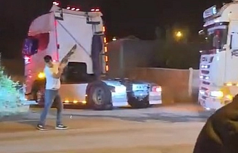 Elazığ'da pompalı tüfekle havaya ateş etti, yakalandı