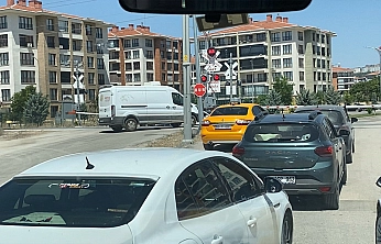 Elazığ'da raylarda ölüme davet