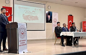 Elazığ'da şehit yakınları ve gaziler öğrencilerle buluştu
