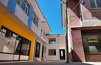Elazığ'da Seksenler Sokağı geçmişin izlerini geleceğe taşıyor