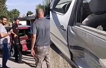 Elazığ'da sürücü iki araca çarptı!