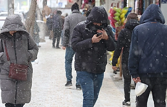 Elazığ'da yoğun kar yağışı başladı