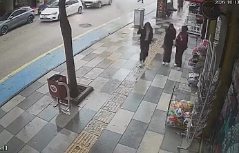Elazığ'da yoldan geçenler büyük panik yaşadı
