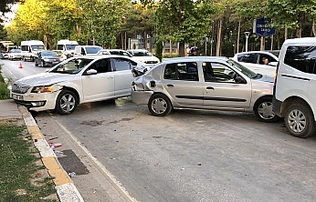 Elazığ'da zincirleme kaza: 3 yaralı
