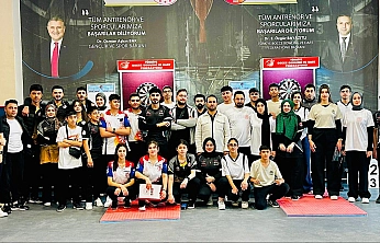 Elazığ'dan dartta tarihi derece: Türkiye üçüncülüğü geldi