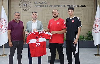 Elazığ hentbolunda profesyonel lig gücü, 21 sporcu gururu