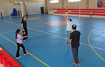Elazığ'ın 10 ilçesinde sporun yaz mesaisi sürüyor