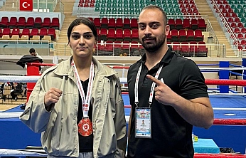 Elazığ'ın altın yumrukları Türkiye kürsüsünde