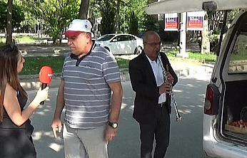 Elazığ'ın fenomen çilekçisi Deveci, hayatını kaybetti