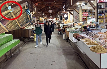 Elazığ Kapalı Çarşı'da Harput musikisi eşliğinde alışveriş keyfi
