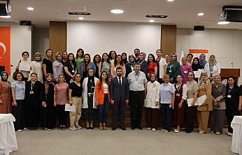 Elazığ Şehir Hastanesi'nde emzirme danışmanlığı eğitimi tamamlandı