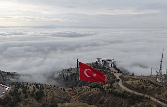 Elazığ sis altında, Harput güneşi karşıladı