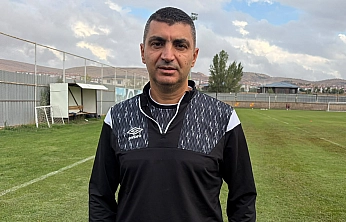 Elazığspor Teknik Direktörü Serdar Bozkurt: 'Çorluspor'u evimizde kazanmak istiyoruz'
