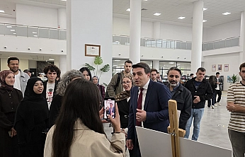 Fırat Üniversitesi'nde 'perdenin ötesinde' sergisi kapılarını açtı