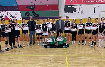 Hentbol Bölge Şampiyonası Elazığ'da tamamlandı
