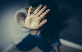 Kadın derneklerinin kadın istismarı