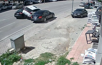Karakoçan'da aynı kavşakta bir gün arayla 2 kaza